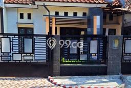 Jual Rumah Strategis Bagus Punya 2 KT di Sukun Malang SHM Jual Rumah Strategis Bagus Punya 2 KT di Sukun Malang SHM