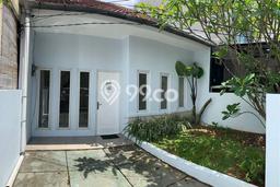 Rumah Modern Cantik 3 Kamar Siap Huni di Ciputat Rumah Modern Cantik 3 Kamar Siap Huni di Ciputat