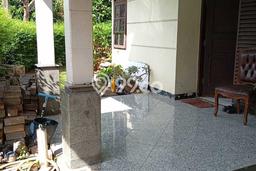 Hunian Eksklusif Dijual LT 230m2 di Serpong, Tangerang Selatan Hunian Eksklusif Dijual LT 230m2 di Serpong, Tangerang Selatan