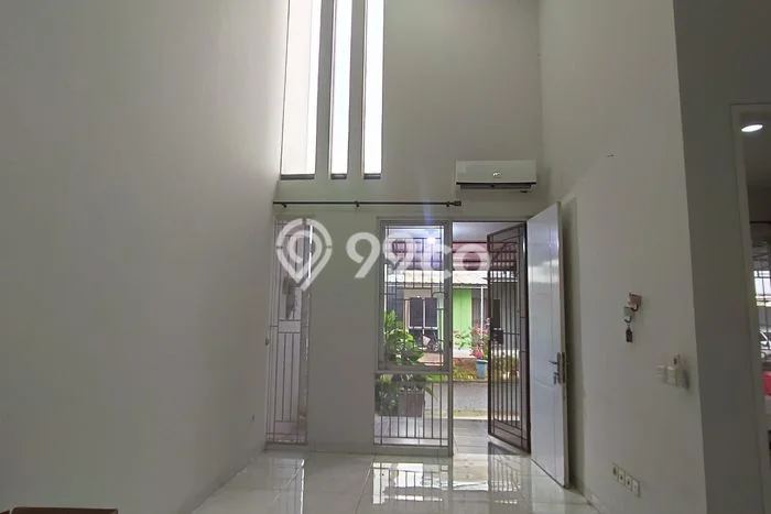 Rumah Sewa Tangerang LT 105m2 LB 80m2 Kawasan BSD The Icon Rumah Sewa Tangerang LT 105m2 LB 80m2 Kawasan BSD The Icon