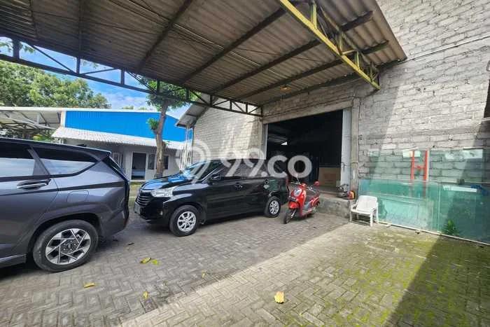 LOKASI TERBAIK! Gudang di Gatot Subroto, Luas 600m², Kawasan Strategis LOKASI TERBAIK! Gudang di Gatot Subroto, Luas 600m², Kawasan Strategis