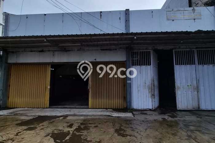 Unit Komersial Disewakan di Gatot Subroto di Area Ramai & Strategis Unit Komersial Disewakan di Gatot Subroto di Area Ramai & Strategis