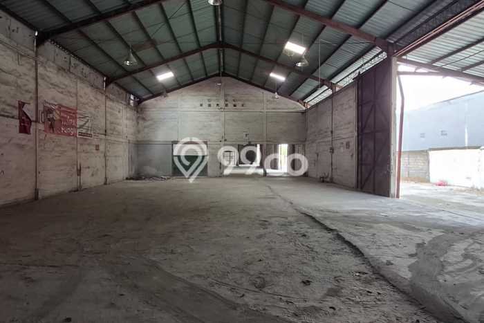 Gudang Disewa di Denpasar dengan LB 1500m2 Area Komersial Ramai Gudang Disewa di Denpasar dengan LB 1500m2 Area Komersial Ramai