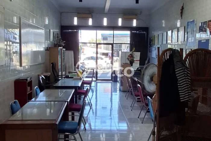 Ruko Dijual di Prime Area Denpasar Luas 180m2 Ruko Dijual di Prime Area Denpasar Luas 180m2
