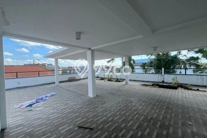 Komersial Kawasan Canggu, Luas 380m², Area Bisnis, Ready Operasi Komersial Kawasan Canggu, Luas 380m², Area Bisnis, Ready Operasi