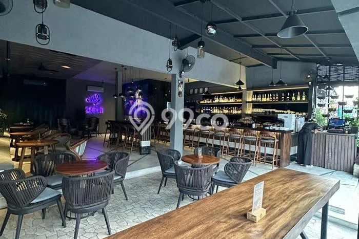 Komersial di Canggu, Luas 110m², Disewakan, Kawasan Bisnis, Ready Pakai Komersial di Canggu, Luas 110m², Disewakan, Kawasan Bisnis, Ready Pakai