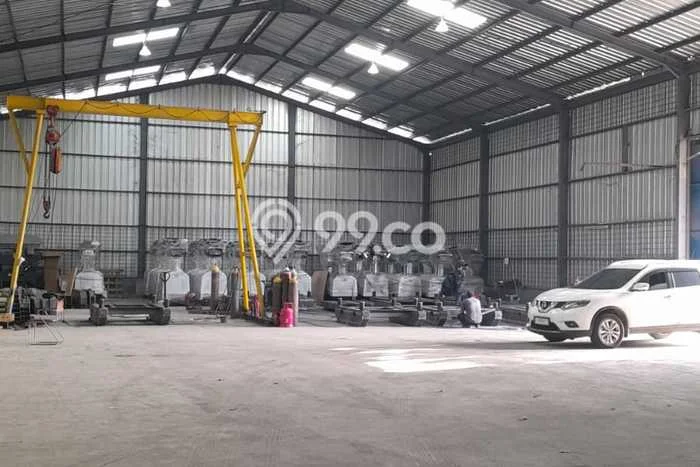 Gudang Disewakan di Bekasi Timur, Luas 1100m2m², Jalan Utama, Lokasi Bagus Gudang Disewakan di Bekasi Timur, Luas 1100m2m², Jalan Utama, Lokasi Bagus