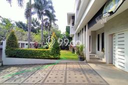 Rumah Luxury Modern Siap Huni di Kemang Jakarta Selatan Rumah Luxury Modern Siap Huni di Kemang Jakarta Selatan