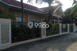 Rumah Strategis Modern Lb 167m2 di Tenayan Raya, Pekanbaru Rumah Strategis Modern Lb 167m2 di Tenayan Raya, Pekanbaru
