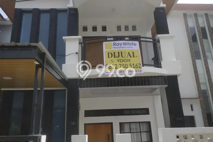 Dijual Cepat Rumah Favorit Siap Huni LB 145m2 di Bukit Raya, Pekanbaru Dijual Cepat Rumah Favorit Siap Huni LB 145m2 di Bukit Raya, Pekanbaru