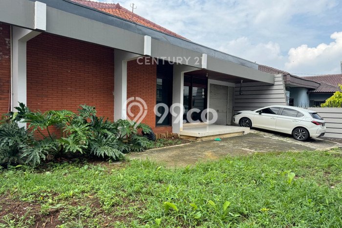UNIT SPESIAL! Rumah area Tegallega, 2 KM, Akses Fasilitas, LT 450m² Bangunan 250m² UNIT SPESIAL! Rumah area Tegallega, 2 KM, Akses Fasilitas, LT 450m² Bangunan 250m²