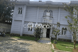 Rumah Mewah LB 550m2 Siap Huni Desain Elegan di Cibubur, Jakarta Timur Rumah Mewah LB 550m2 Siap Huni Desain Elegan di Cibubur, Jakarta Timur