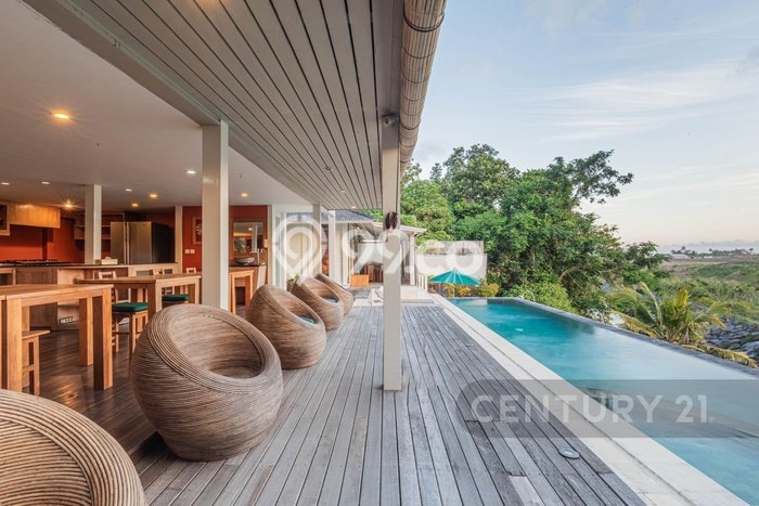 Rumah Strategis di Blahbatuh, Gianyar, LT 1020m² Bangunan 500m² - HARGA NEGO! Rumah Strategis di Blahbatuh, Gianyar, LT 1020m² Bangunan 500m² - HARGA NEGO!