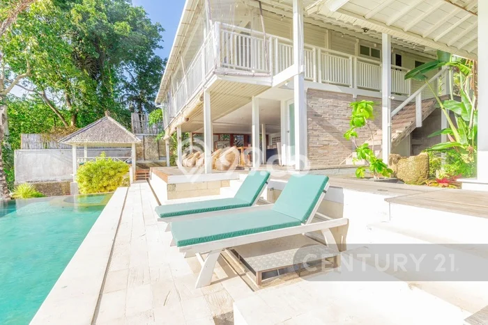 Rumah Strategis di Blahbatuh, Gianyar, LT 1020m² Bangunan 500m² - HARGA NEGO! Rumah Strategis di Blahbatuh, Gianyar, LT 1020m² Bangunan 500m² - HARGA NEGO!