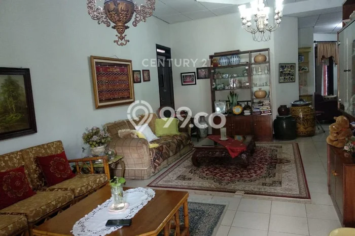 For Sale! Luxury House LT 241m2 Desain Elegan di Tegallega For Sale! Luxury House LT 241m2 Desain Elegan di Tegallega
