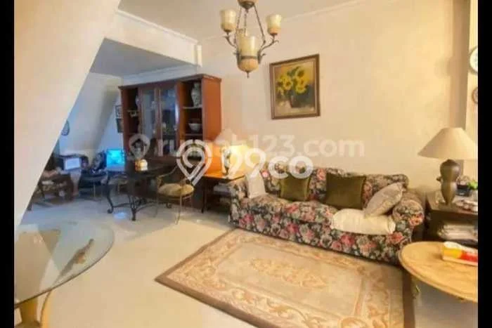 Hot Offer Hunian Mewah Ideal dan Luas di Grogol Petamburan, Jakarta Barat Hot Offer Hunian Mewah Ideal dan Luas di Grogol Petamburan, Jakarta Barat