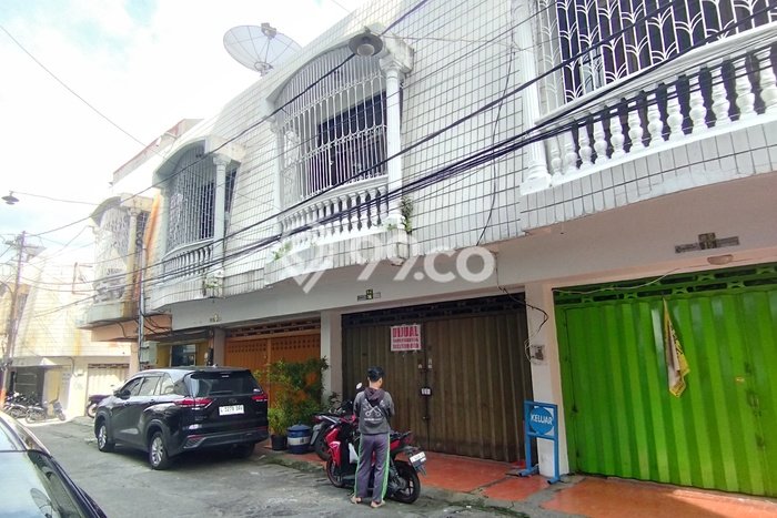 Ruko Dijual di Prime Area Surabaya Luas 170m2 Ruko Dijual di Prime Area Surabaya Luas 170m2