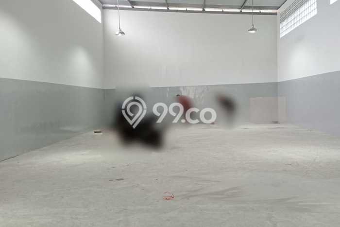 Gudang Disewa di Bandung dengan LB 220m2 Area Komersial Ramai Gudang Disewa di Bandung dengan LB 220m2 Area Komersial Ramai