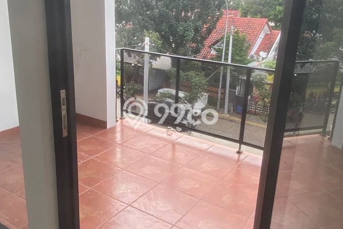 Lokasi Strategis! Dijual Ruko Bisnis di BSD, Tangerang Selatan Kondisi Bagus Lokasi Strategis! Dijual Ruko Bisnis di BSD, Tangerang Selatan Kondisi Bagus