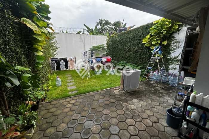 Hunian Eksklusif Dijual LT 159m2 di BSD, Tangerang Selatan Hunian Eksklusif Dijual LT 159m2 di BSD, Tangerang Selatan