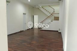 Untuk Disewa Ruko di Tangerang Tangerang LT 143m2, LB 140m2 Untuk Disewa Ruko di Tangerang Tangerang LT 143m2, LB 140m2