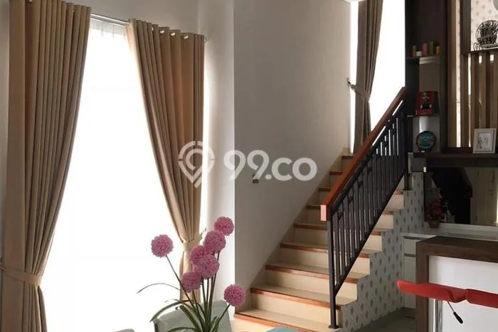 Siap Huni Hunian Elit 4 Kamar di Jagakarsa Dekat ke Mana Pun Siap Huni Hunian Elit 4 Kamar di Jagakarsa Dekat ke Mana Pun