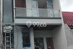 Rumah Modern 4 KT di Villa Melati Mas Tangerang Selatan Unfurnished Rumah Modern 4 KT di Villa Melati Mas Tangerang Selatan Unfurnished