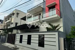 Ready to Use! Luxury House LT 156m2 Desain Elegan di Duri Kepa Ready to Use! Luxury House LT 156m2 Desain Elegan di Duri Kepa