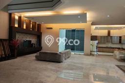 Rumah di Kelapa Gading, Jakarta Utara, LT 300m² LB 750m² Rumah di Kelapa Gading, Jakarta Utara, LT 300m² LB 750m²