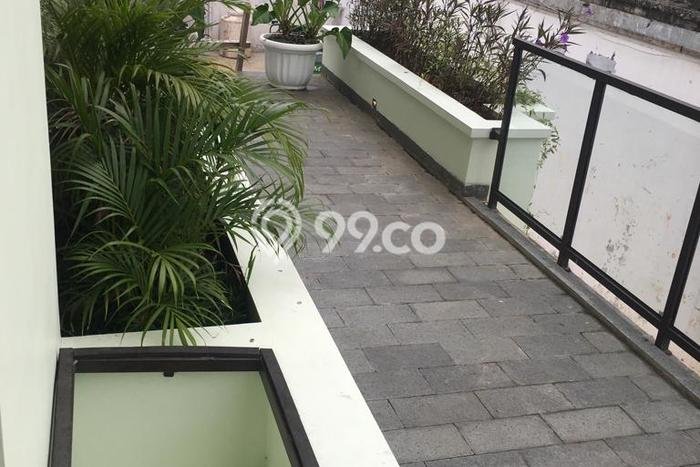 Hot Offer Hunian Mewah Ideal dan Luas di Kebon Jeruk, Jakarta Barat Hot Offer Hunian Mewah Ideal dan Luas di Kebon Jeruk, Jakarta Barat