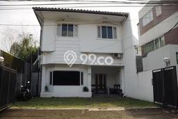 Ready to Use! Premium House LT 200m2 Desain Elegan di Pejaten Ready to Use! Premium House LT 200m2 Desain Elegan di Pejaten
