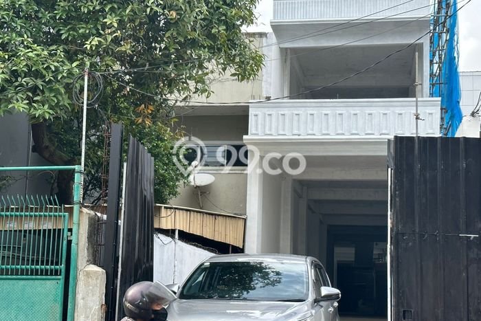 Dijual! Ruko di Jembatan Lima Jakarta Barat LT 283m2 / LB 700m2 Kawasan Strategis Dijual! Ruko di Jembatan Lima Jakarta Barat LT 283m2 / LB 700m2 Kawasan Strategis