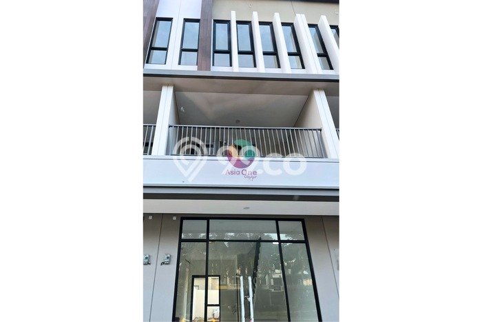 FOR RENT! Ruko di Legenda Wisata Cocok untuk Bisnis 126m2 FOR RENT! Ruko di Legenda Wisata Cocok untuk Bisnis 126m2