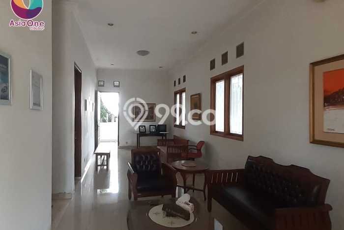 Hunian Strategis 2 KT LB 450m2 Kondisi Bagus di Cikeas Hunian Strategis 2 KT LB 450m2 Kondisi Bagus di Cikeas