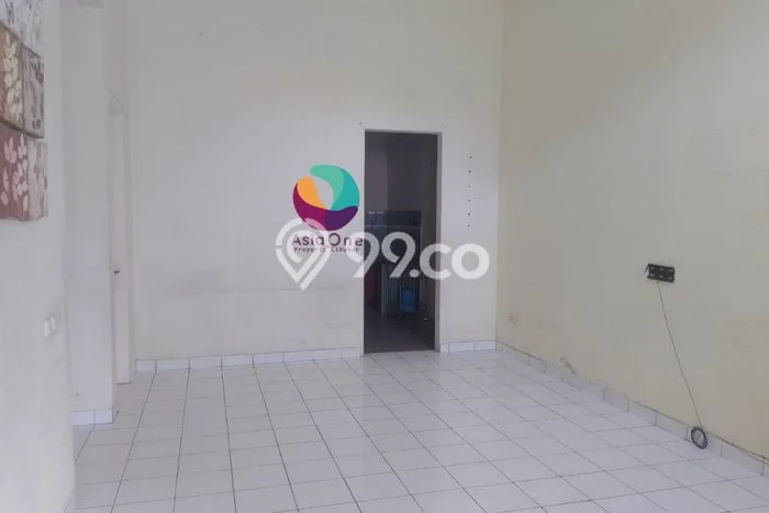 Rumah 1 lantai dalam cluster di legenda wisata cibubur Rumah 1 lantai dalam cluster di legenda wisata cibubur