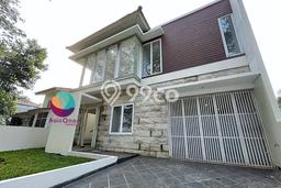 Disewakan! Rumah 5 Kamar Tidur &
4 Kamar Mandi di Citra Grand, Jakarta Timur Disewakan! Rumah 5 Kamar Tidur &
4 Kamar Mandi di Citra Grand, Jakarta Timur