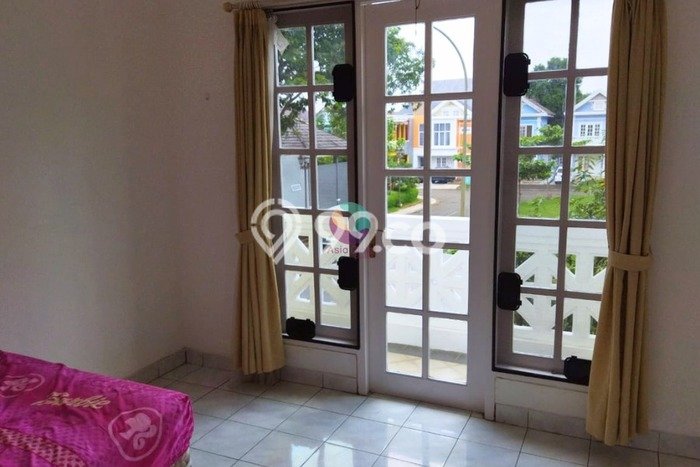 Rumah sewa siap pakai 3 Kamar Tidur di Kota Wisata, Jakarta Timur Rumah sewa siap pakai 3 Kamar Tidur di Kota Wisata, Jakarta Timur