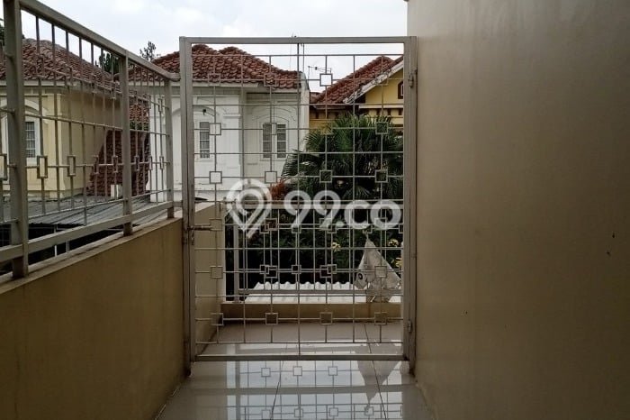 Jarang Ada! Rumah Sewa 3 Kamar Bagus Siap Huni Legenda Wisata Jarang Ada! Rumah Sewa 3 Kamar Bagus Siap Huni Legenda Wisata
