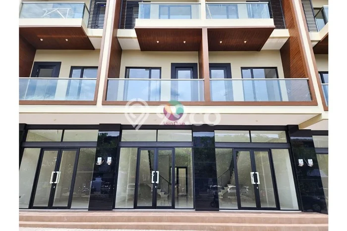 Unit Komersial Disewakan di Jakarta Timur Kawasan Strategis Harga Kompetitif Unit Komersial Disewakan di Jakarta Timur Kawasan Strategis Harga Kompetitif