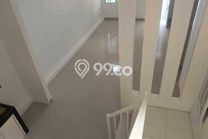 Dijual Hunian Rumah Terawat 3 Kamar di Kota Wisata, Jakarta Timur Dijual Hunian Rumah Terawat 3 Kamar di Kota Wisata, Jakarta Timur
