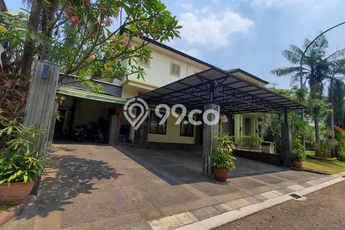 Rumah Elit Modern Tanpa Renovasi di Kota Wisata Jakarta Timur Rumah Elit Modern Tanpa Renovasi di Kota Wisata Jakarta Timur