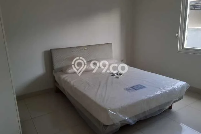 Dijual Rumah Luas Elegan Dengan View Cantik di Kota Wisata, Jakarta Timur Dijual Rumah Luas Elegan Dengan View Cantik di Kota Wisata, Jakarta Timur