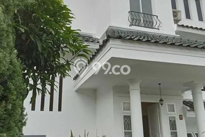 Rumah Mewah LB 350m2 Siap Huni Desain Elegan di Sentul City, Bogor Rumah Mewah LB 350m2 Siap Huni Desain Elegan di Sentul City, Bogor
