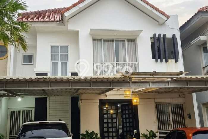 Dijual Rumah Luas Elegan Dengan View Eksklusif di Legenda Wisata, Jakarta Timur Dijual Rumah Luas Elegan Dengan View Eksklusif di Legenda Wisata, Jakarta Timur