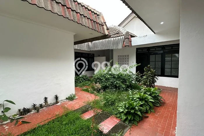 Siap Huni Hunian Elit 7 Kamar di Cimanggis Dekat ke Mana Pun Siap Huni Hunian Elit 7 Kamar di Cimanggis Dekat ke Mana Pun
