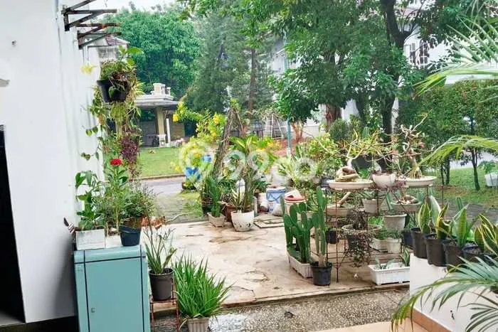 Jual Rumah Luas Elegan Dengan View Cantik di Kota Wisata, Jakarta Timur Jual Rumah Luas Elegan Dengan View Cantik di Kota Wisata, Jakarta Timur