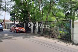 Tanah Dijual Lokasi Strategis di Jakarta Selatan dengan Luas 587m2 Tanah Dijual Lokasi Strategis di Jakarta Selatan dengan Luas 587m2