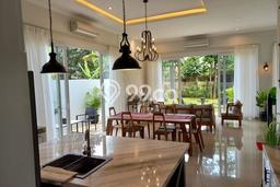 Rumah Luxury Modern Tanpa Renovasi di BSD Tangerang Rumah Luxury Modern Tanpa Renovasi di BSD Tangerang