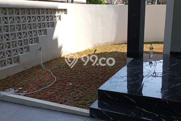 Rumah Elit Modern Siap Huni di BSD Griya Loka Tangerang Rumah Elit Modern Siap Huni di BSD Griya Loka Tangerang