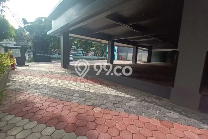 Kantor Dijual di Kebayoran Lama Jakarta Selatan dengan Luas Bangunan 2750m2 Kantor Dijual di Kebayoran Lama Jakarta Selatan dengan Luas Bangunan 2750m2